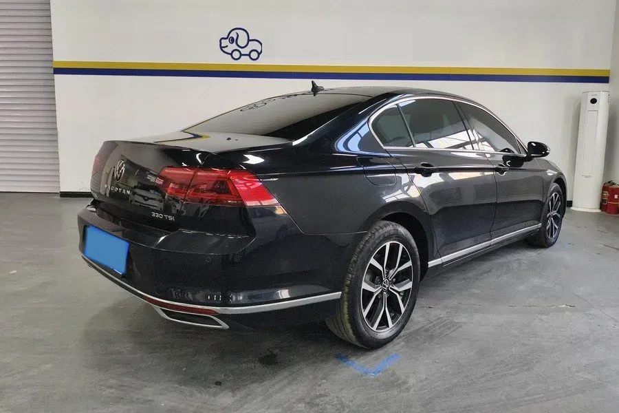 2020 Volkswagen Magotan 2.0T 186HP L4 7DCT,autocango,china used car exporter,china ev exporter,chinese used car exporter,chinese used ev exporter