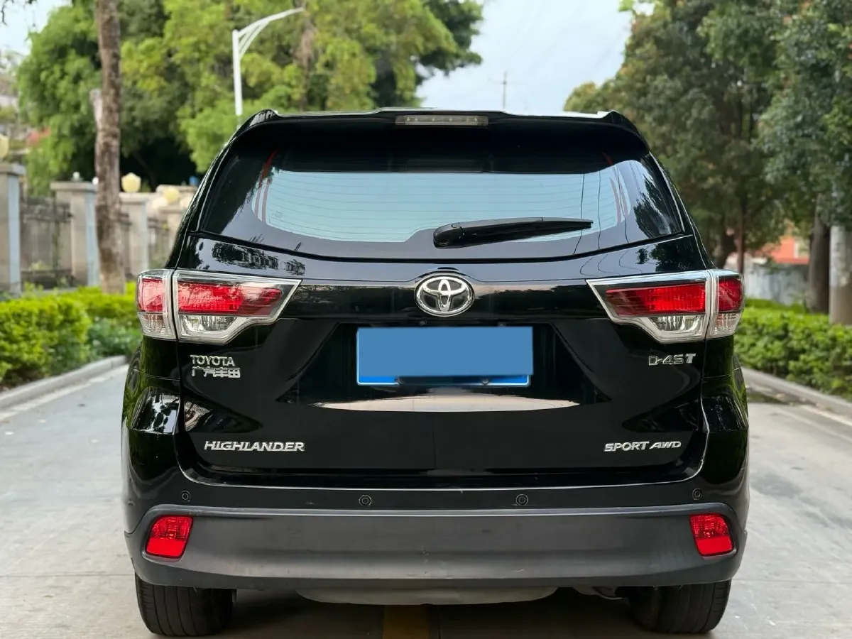 2017 Toyota Highlander 2.0T 220HP L4 6AT,autocango,china used car exporter,china ev exporter,chinese used car exporter,chinese used ev exporter