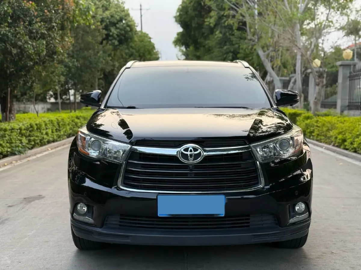 2017 Toyota Highlander 2.0T 220HP L4 6AT,autocango,china used car exporter,china ev exporter,chinese used car exporter,chinese used ev exporter