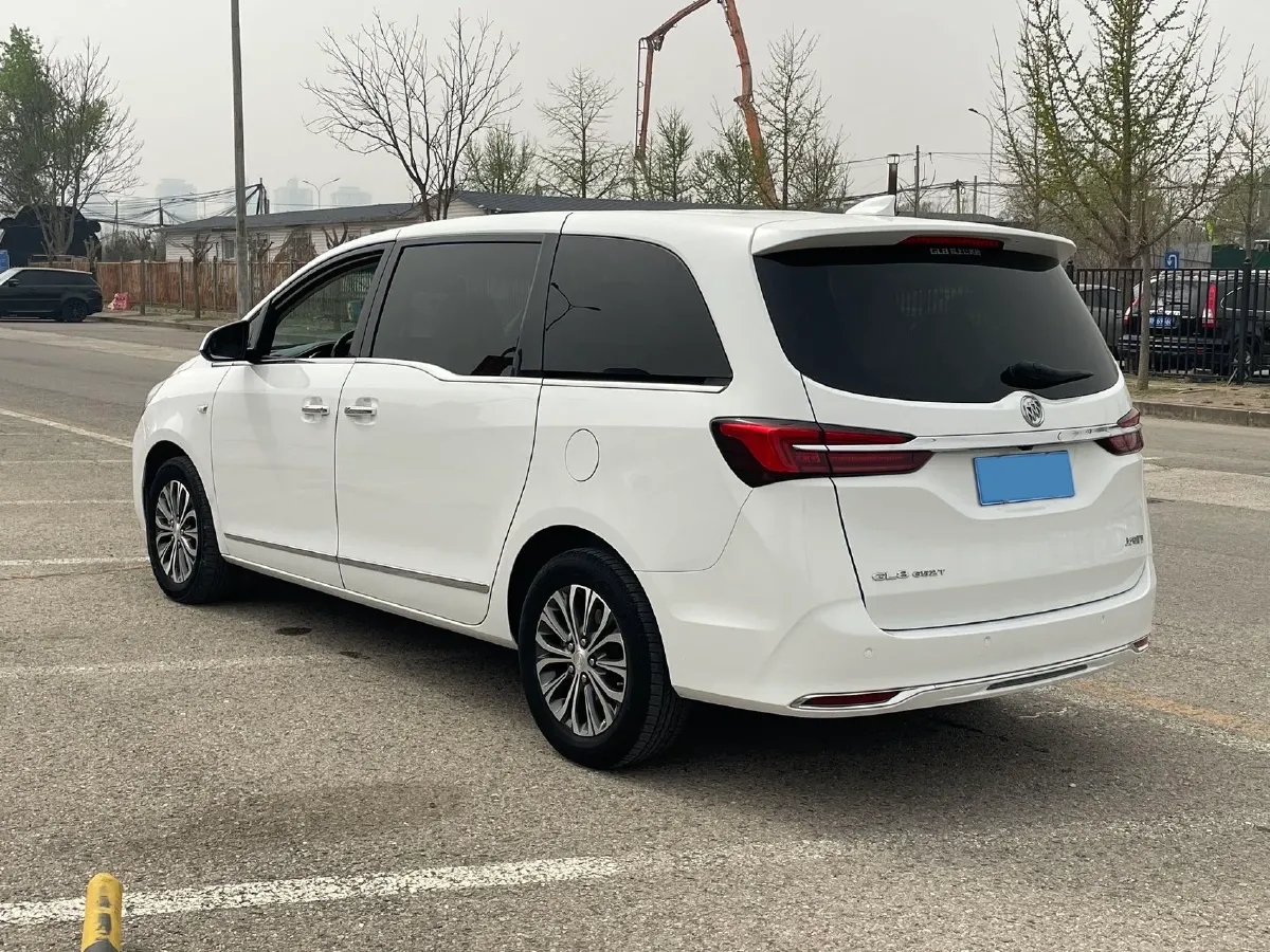 2021 Buick GL8 2.0T 237HP L4 9AT,autocango,china used car exporter,china ev exporter,chinese used car exporter,chinese used ev exporter