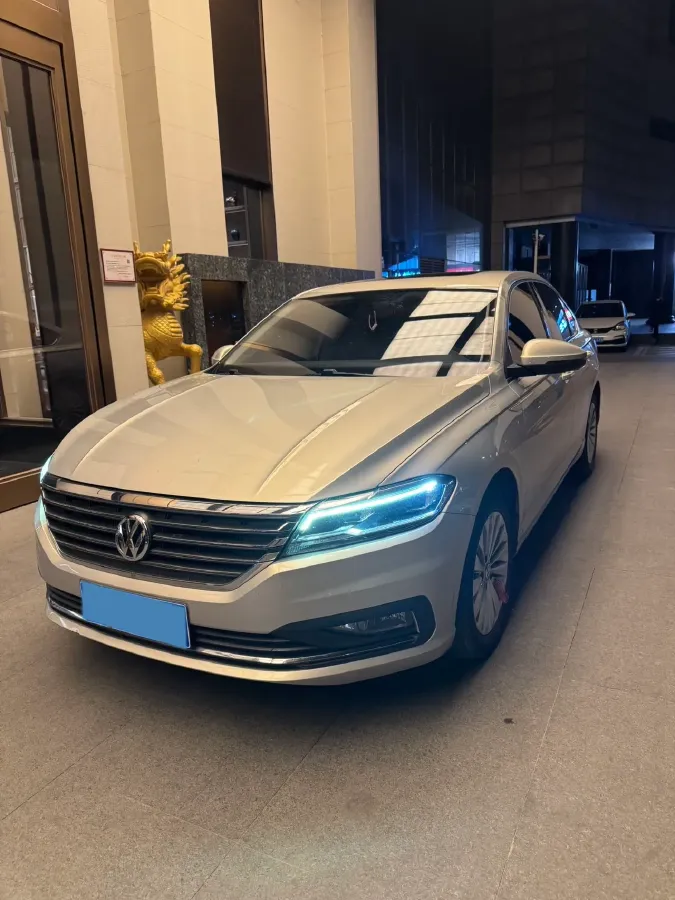 2018 Skoda Karoq 1.4T 150HP L4 7DCT,autocango,china used car exporter,china ev exporter,chinese used car exporter,chinese used ev exporter