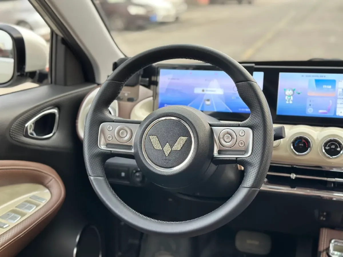 2023 WuLing BinGuo BEV 31.9KWH,autocango,china used car exporter,china ev exporter,chinese used car exporter,chinese used ev exporter