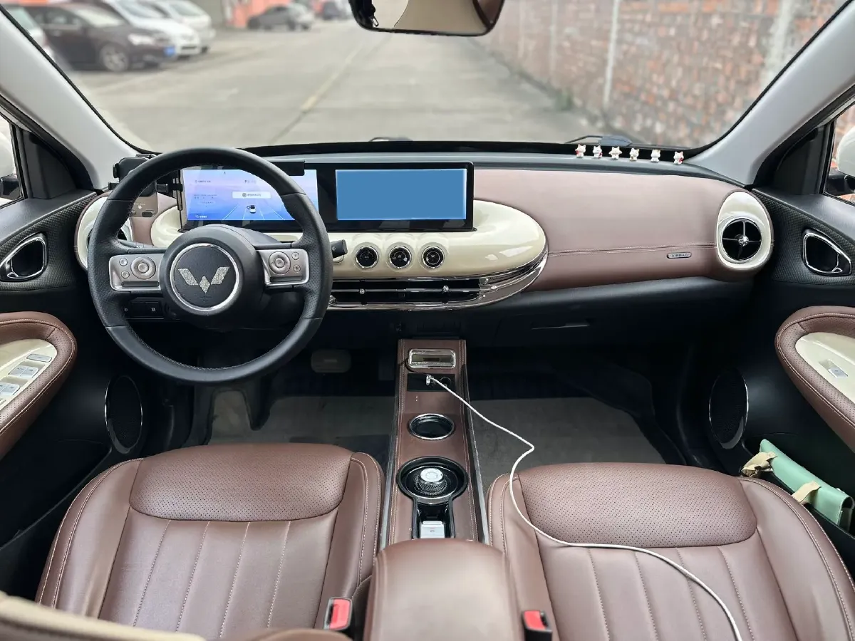 2023 WuLing BinGuo BEV 31.9KWH,autocango,china used car exporter,china ev exporter,chinese used car exporter,chinese used ev exporter