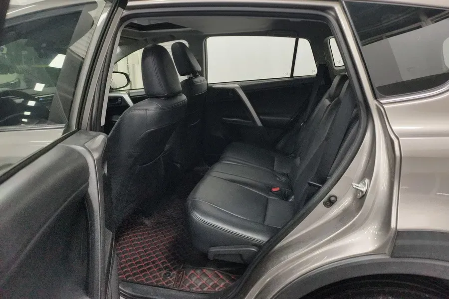 2019 Toyota Camry 2.0L 178HP L4 CVT,autocango,china used car exporter,china ev exporter,chinese used car exporter,chinese used ev exporter