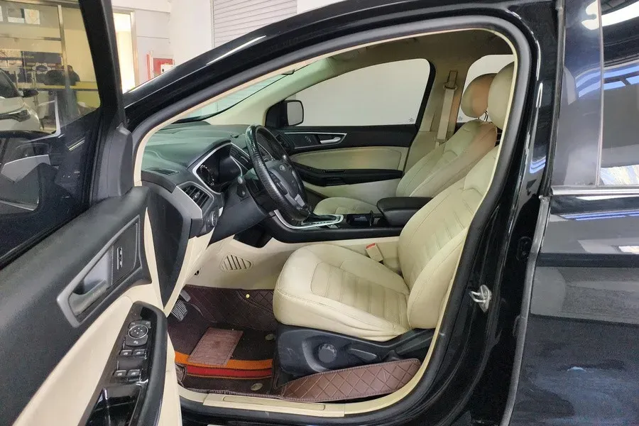 2018 Ford Edge 2.0T 245HP L4 6AT,autocango,china used car exporter,china ev exporter,chinese used car exporter,chinese used ev exporter
