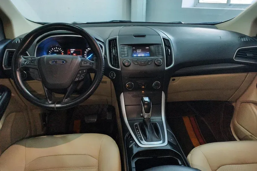 2018 Ford Edge 2.0T 245HP L4 6AT,autocango,china used car exporter,china ev exporter,chinese used car exporter,chinese used ev exporter