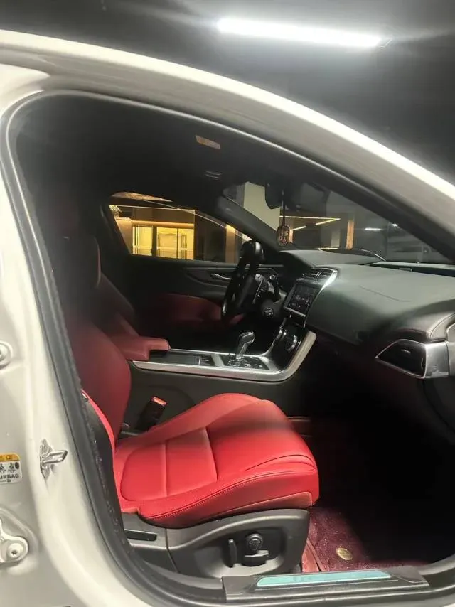 2023 Jaguar XEL 2.0T 250HP L4 8AT,autocango,china used car exporter,china ev exporter,chinese used car exporter,chinese used ev exporter