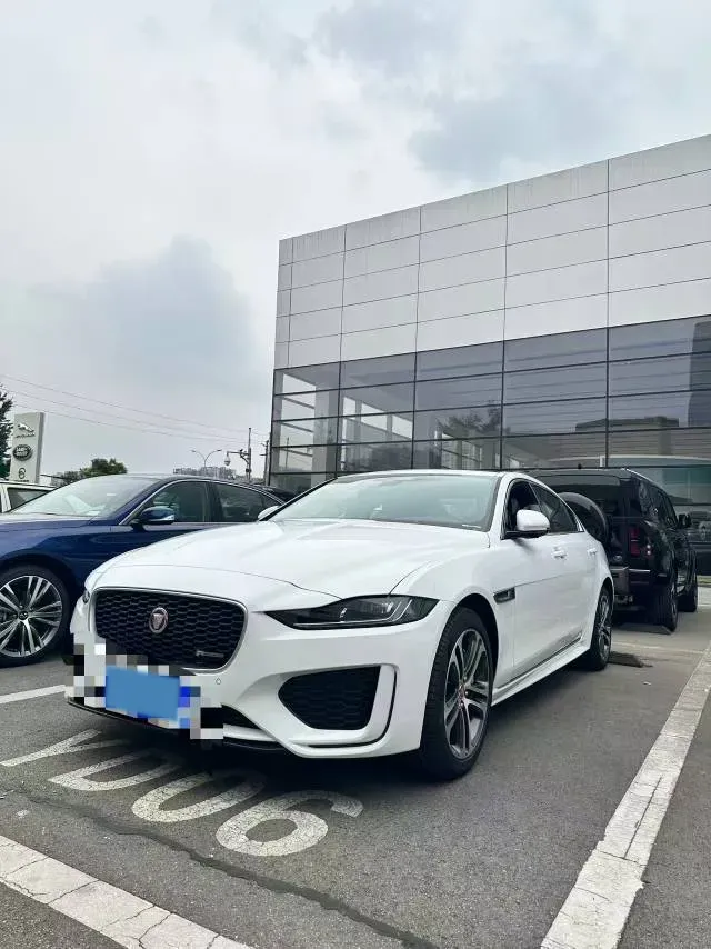 2023 Jaguar XEL 2.0T 250HP L4 8AT,autocango,china used car exporter,china ev exporter,chinese used car exporter,chinese used ev exporter