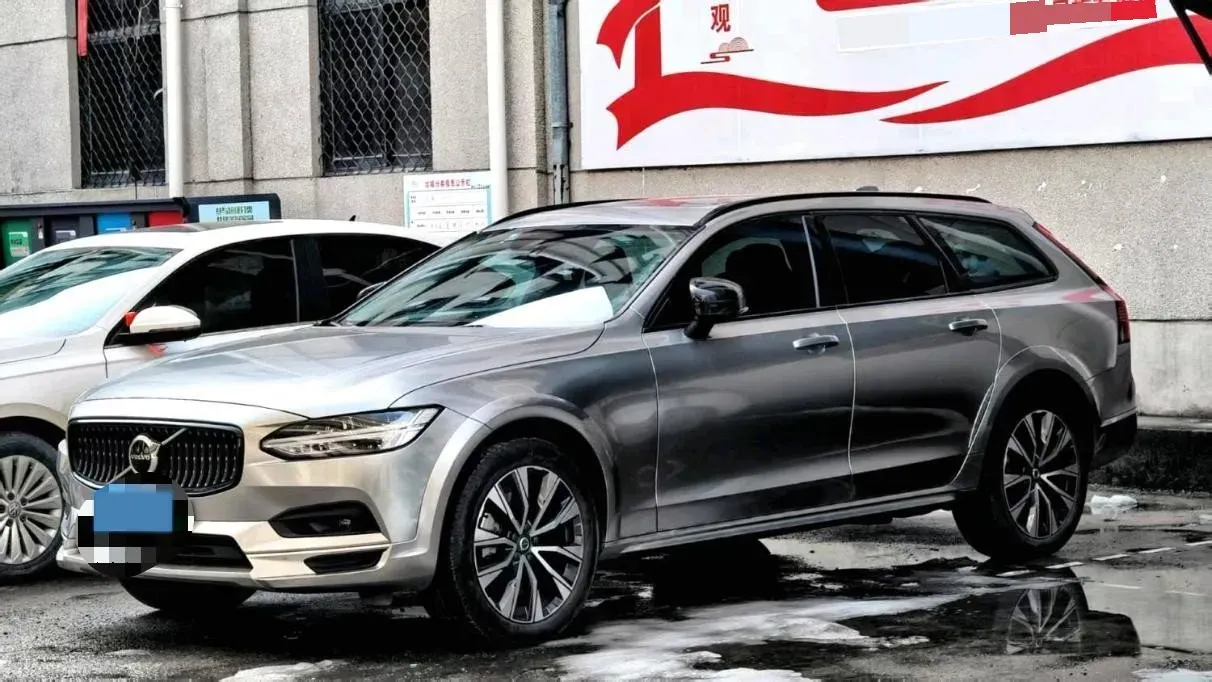 2021 Volvo V90 2.0T 250HP L4 8AT,autocango,china used car exporter,china ev exporter,chinese used car exporter,chinese used ev exporter