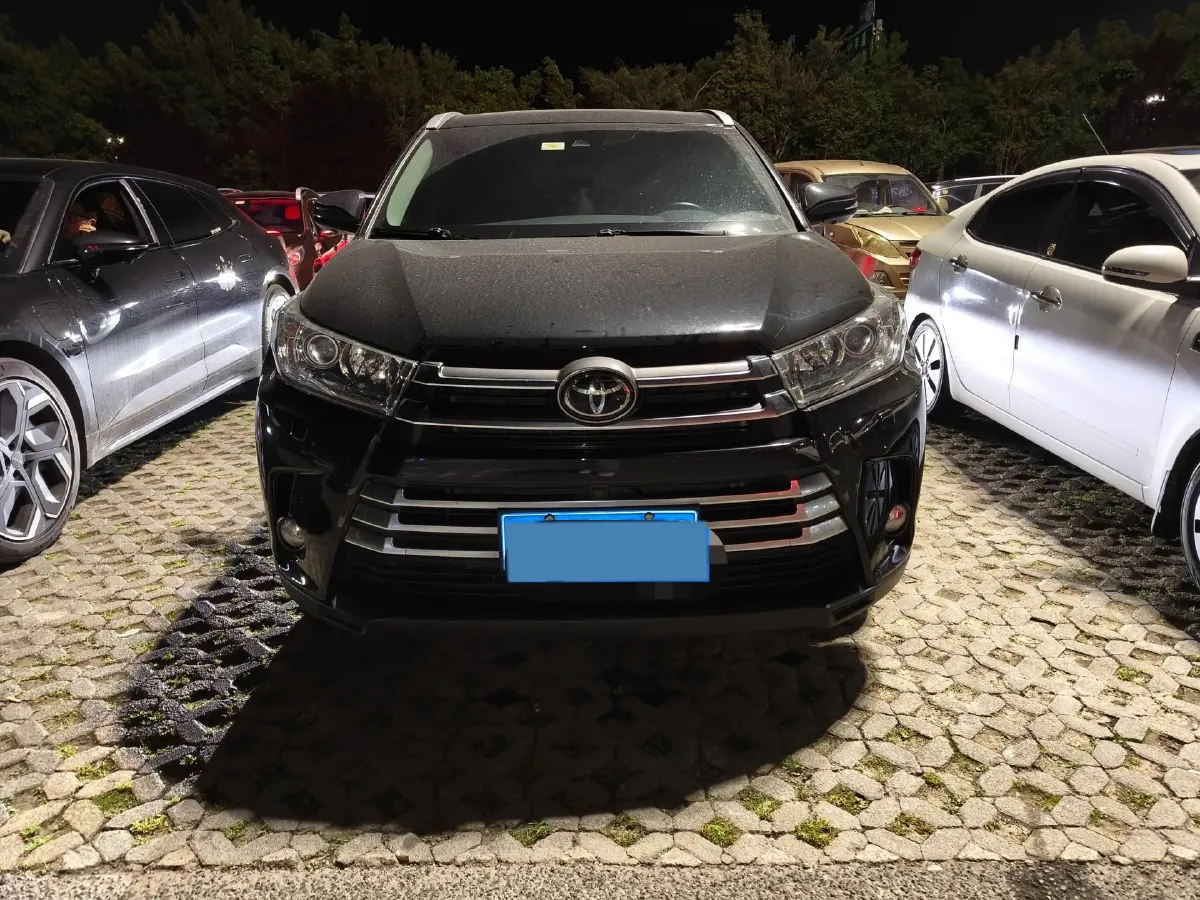 2020 Toyota Highlander 2.0T 220HP L4 6AT,autocango,china used car exporter,china ev exporter,chinese used car exporter,chinese used ev exporter