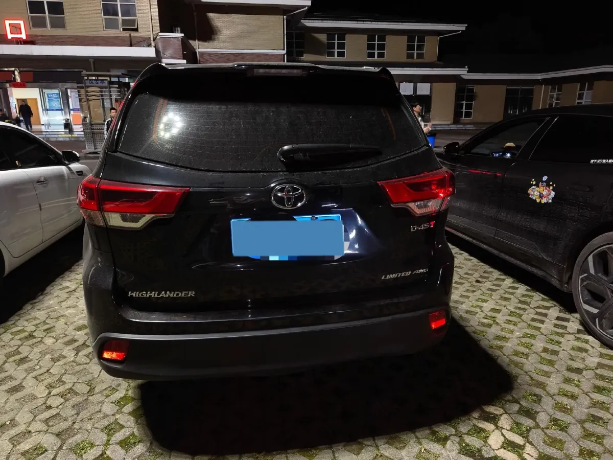 2020 Toyota Highlander 2.0T 220HP L4 6AT,autocango,china used car exporter,china ev exporter,chinese used car exporter,chinese used ev exporter