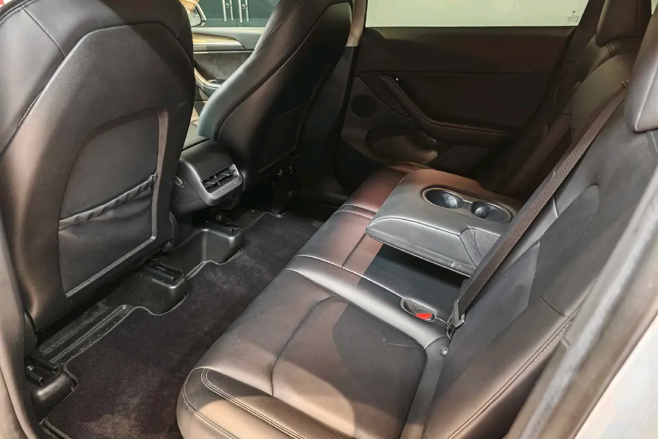 2022 Tesla Model Y BEV 60KWH,autocango,china used car exporter,china ev exporter,chinese used car exporter,chinese used ev exporter