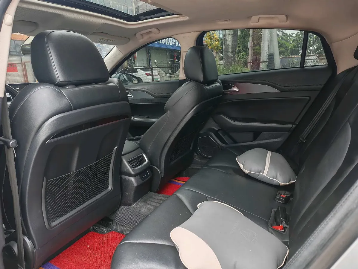 2022 HongQi H5 1.5T 169HP L4 7DCT,autocango,china used car exporter,china ev exporter,chinese used car exporter,chinese used ev exporter