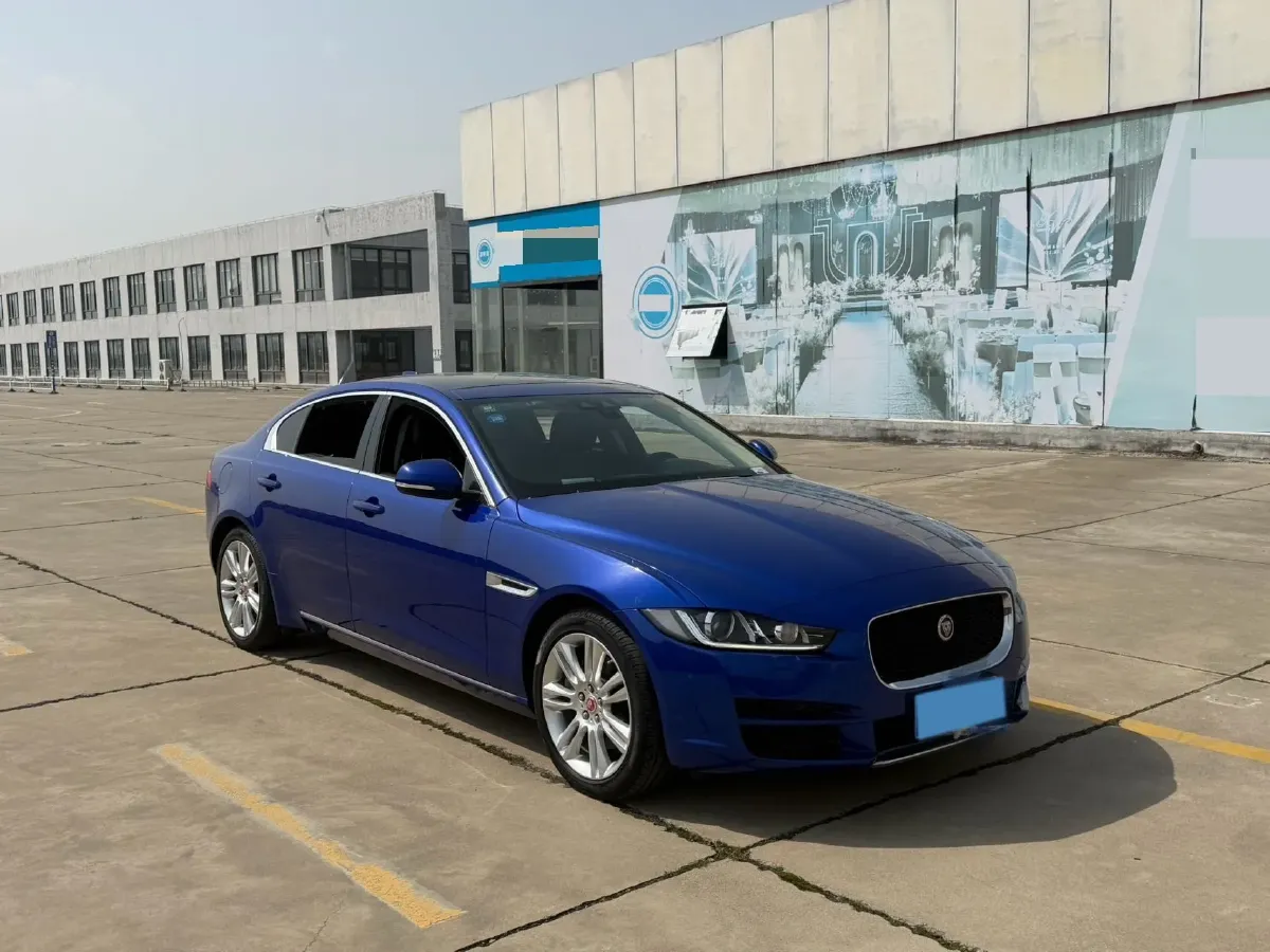 2019 Land Rover Discovery Sport 2.0T 200HP L4 9AT,autocango,china used car exporter,china ev exporter,chinese used car exporter,chinese used ev exporter