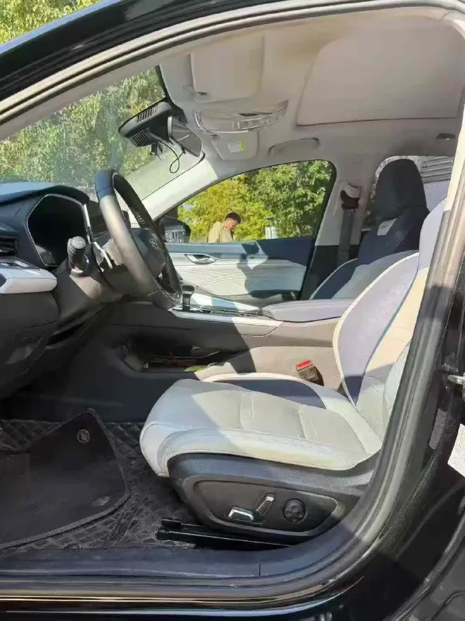 2023 Geely Preface 2.0T 190HP L4 7DCT,autocango,china used car exporter,china ev exporter,chinese used car exporter,chinese used ev exporter