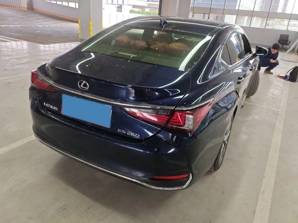 2020 Lexus ES 2.5L 207HP L4 8AT,autocango,china used car exporter,china ev exporter,chinese used car exporter,chinese used ev exporter