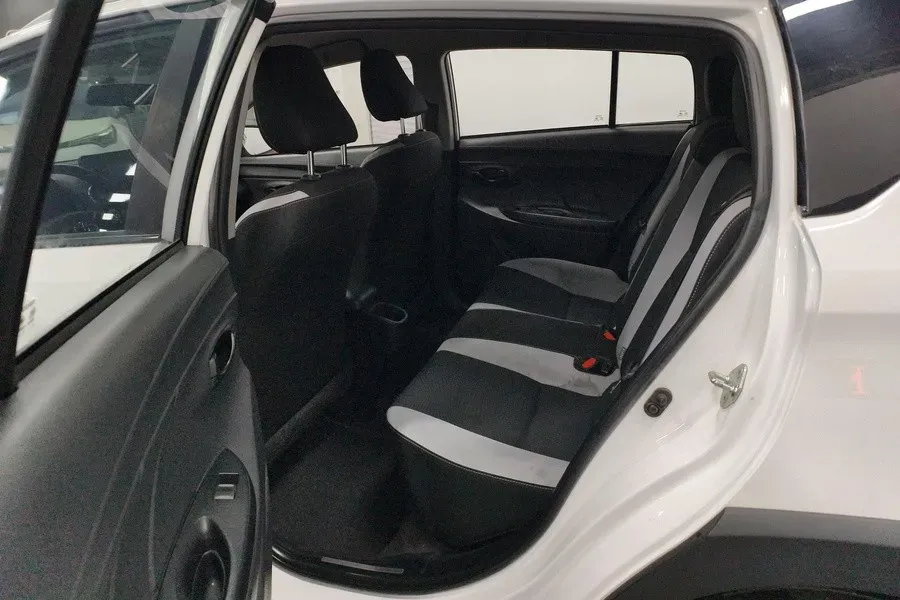 2021 Toyota Yaris L 1.5L 112HP L4 CVT,autocango,china used car exporter,china ev exporter,chinese used car exporter,chinese used ev exporter