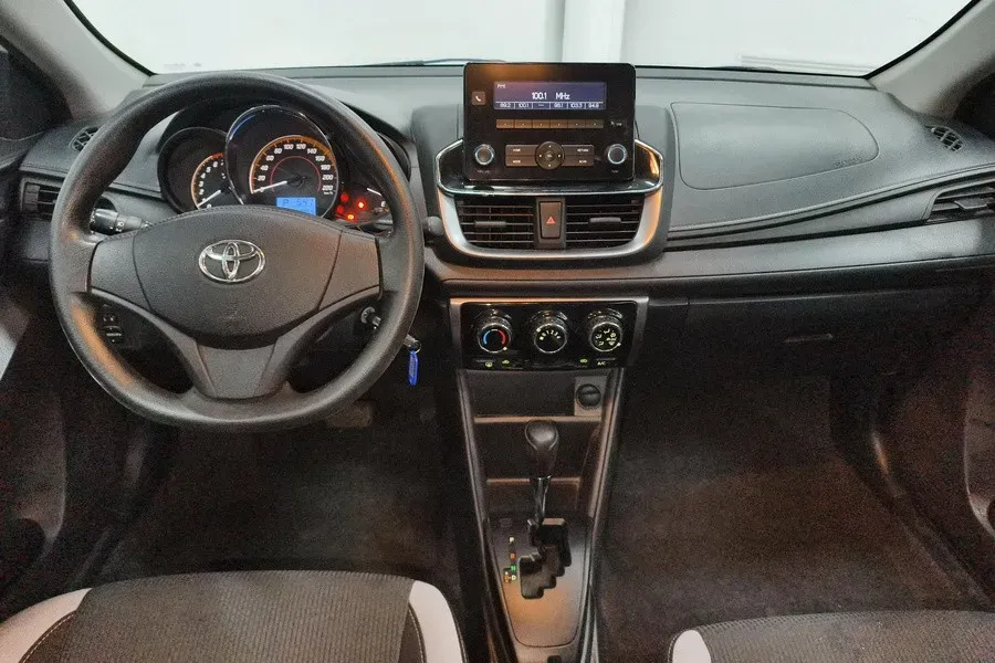 2021 Toyota Yaris L 1.5L 112HP L4 CVT,autocango,china used car exporter,china ev exporter,chinese used car exporter,chinese used ev exporter