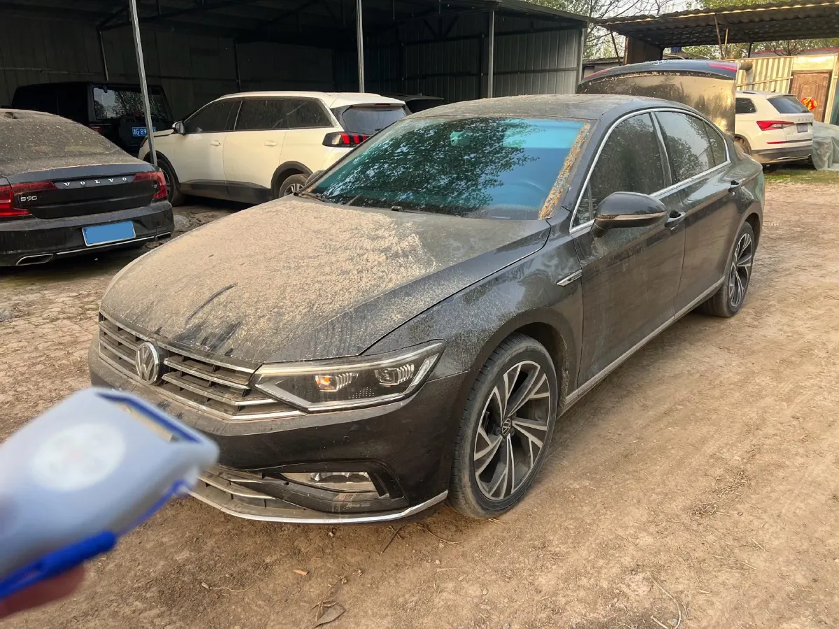 2020 Volkswagen Magotan 2.0T 186HP L4 7DCT,autocango,china used car exporter,china ev exporter,chinese used car exporter,chinese used ev exporter
