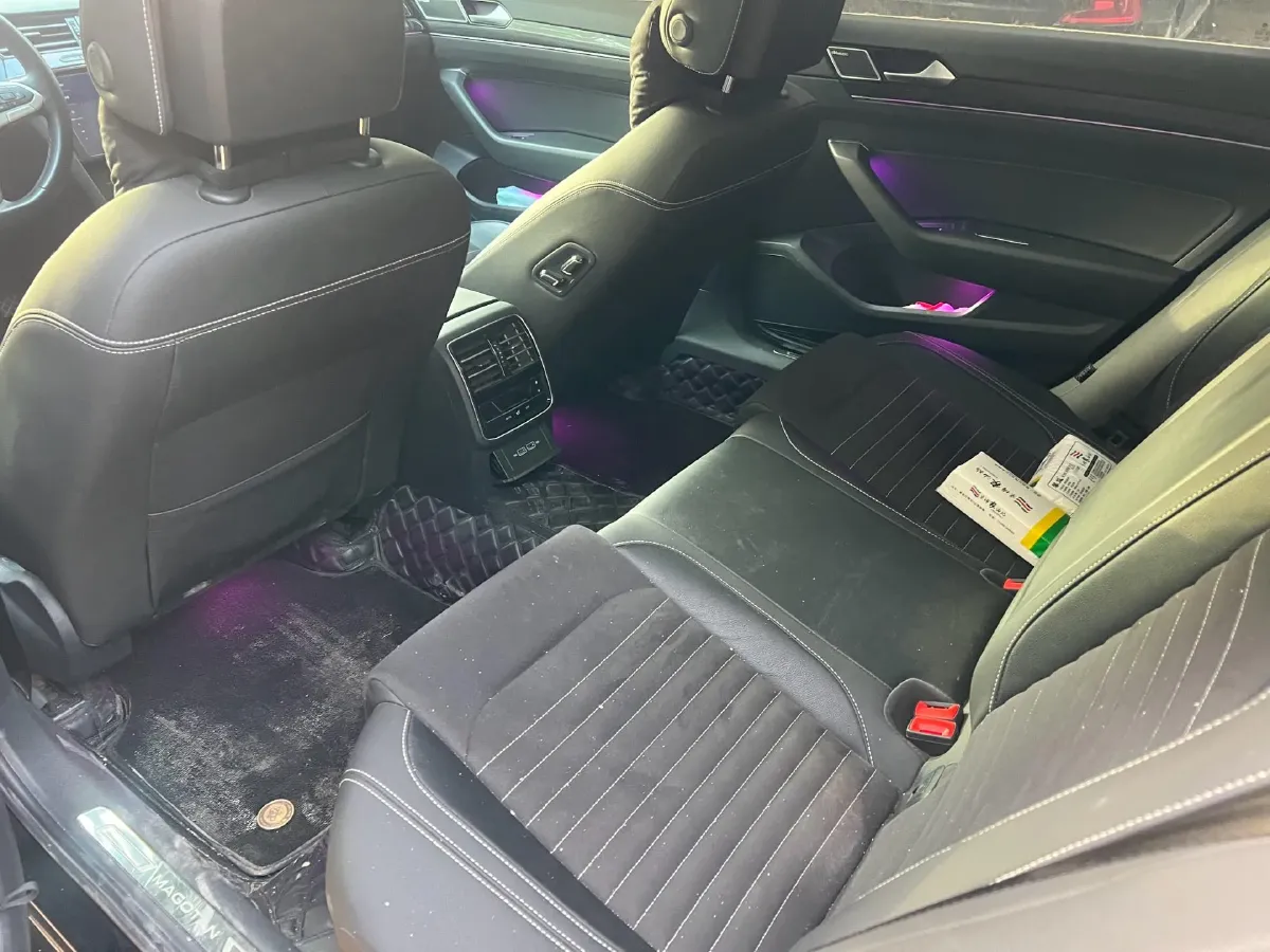 2020 Volkswagen Magotan 2.0T 186HP L4 7DCT,autocango,china used car exporter,china ev exporter,chinese used car exporter,chinese used ev exporter