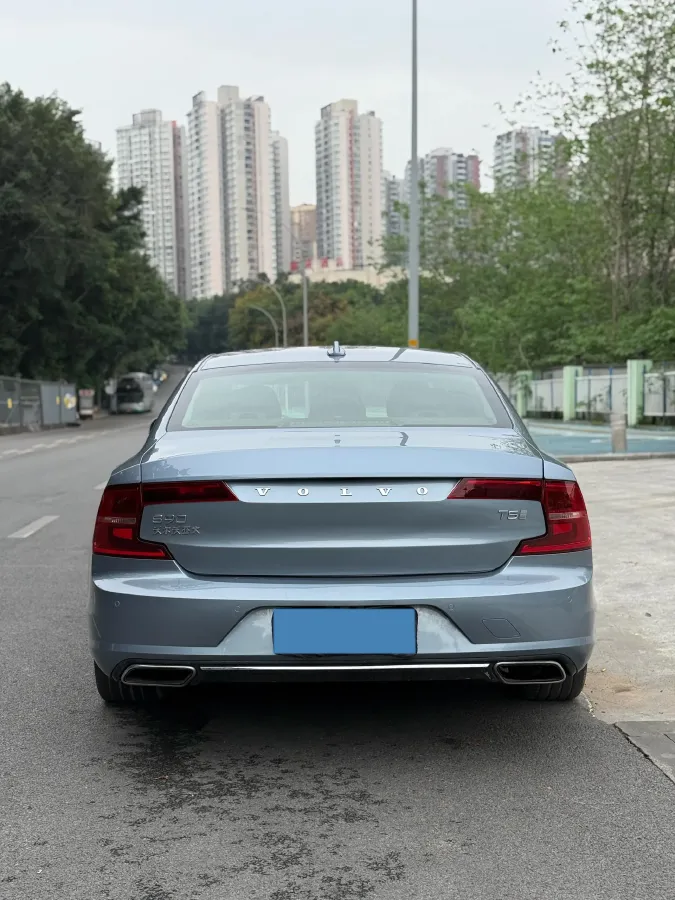 2020 Volvo S90 2.0T 254HP L4 8AT,autocango,china used car exporter,china ev exporter,chinese used car exporter,chinese used ev exporter