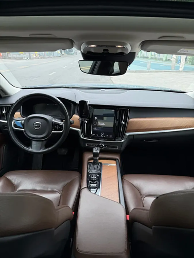 2020 Volvo S90 2.0T 254HP L4 8AT,autocango,china used car exporter,china ev exporter,chinese used car exporter,chinese used ev exporter