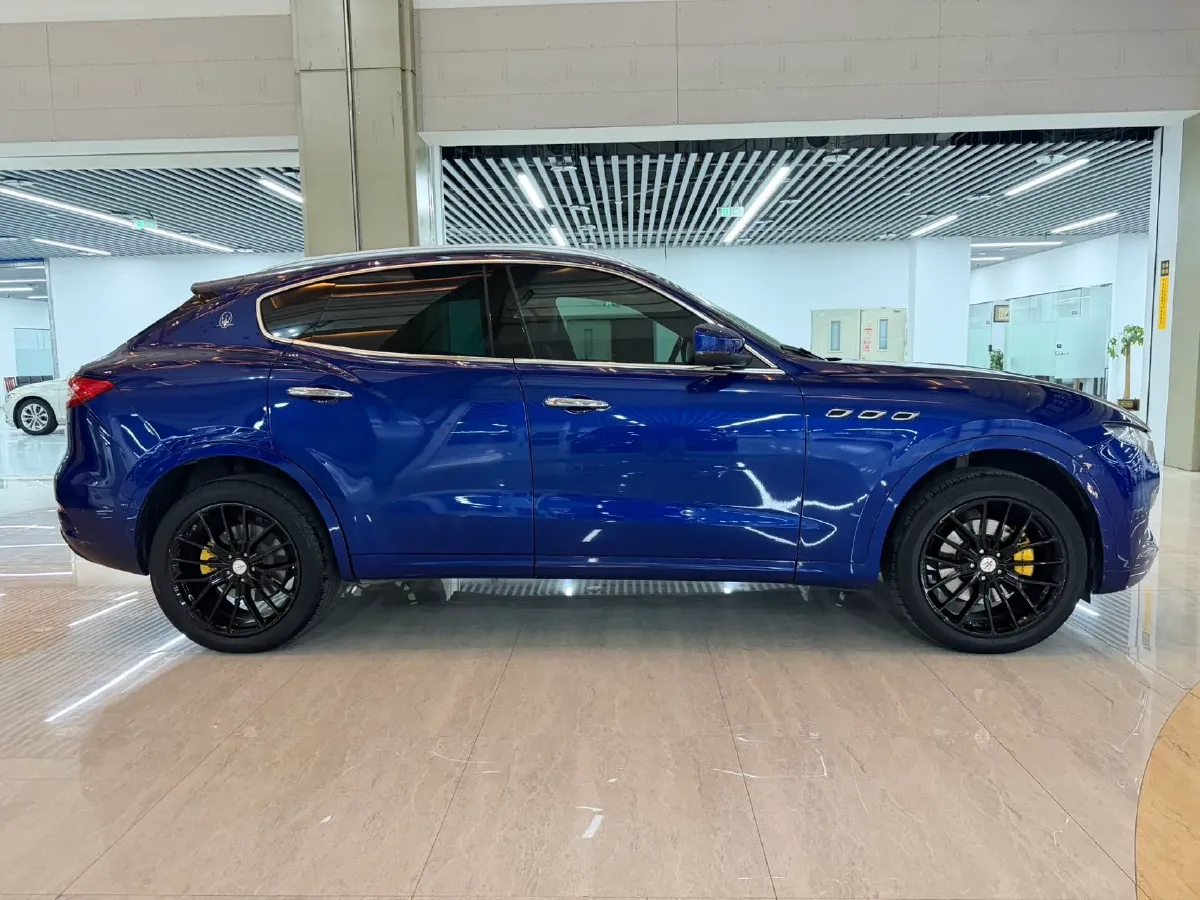 2018 Maserati Levante 3.0T 350HP V6 8AT,autocango,china used car exporter,china ev exporter,chinese used car exporter,chinese used ev exporter