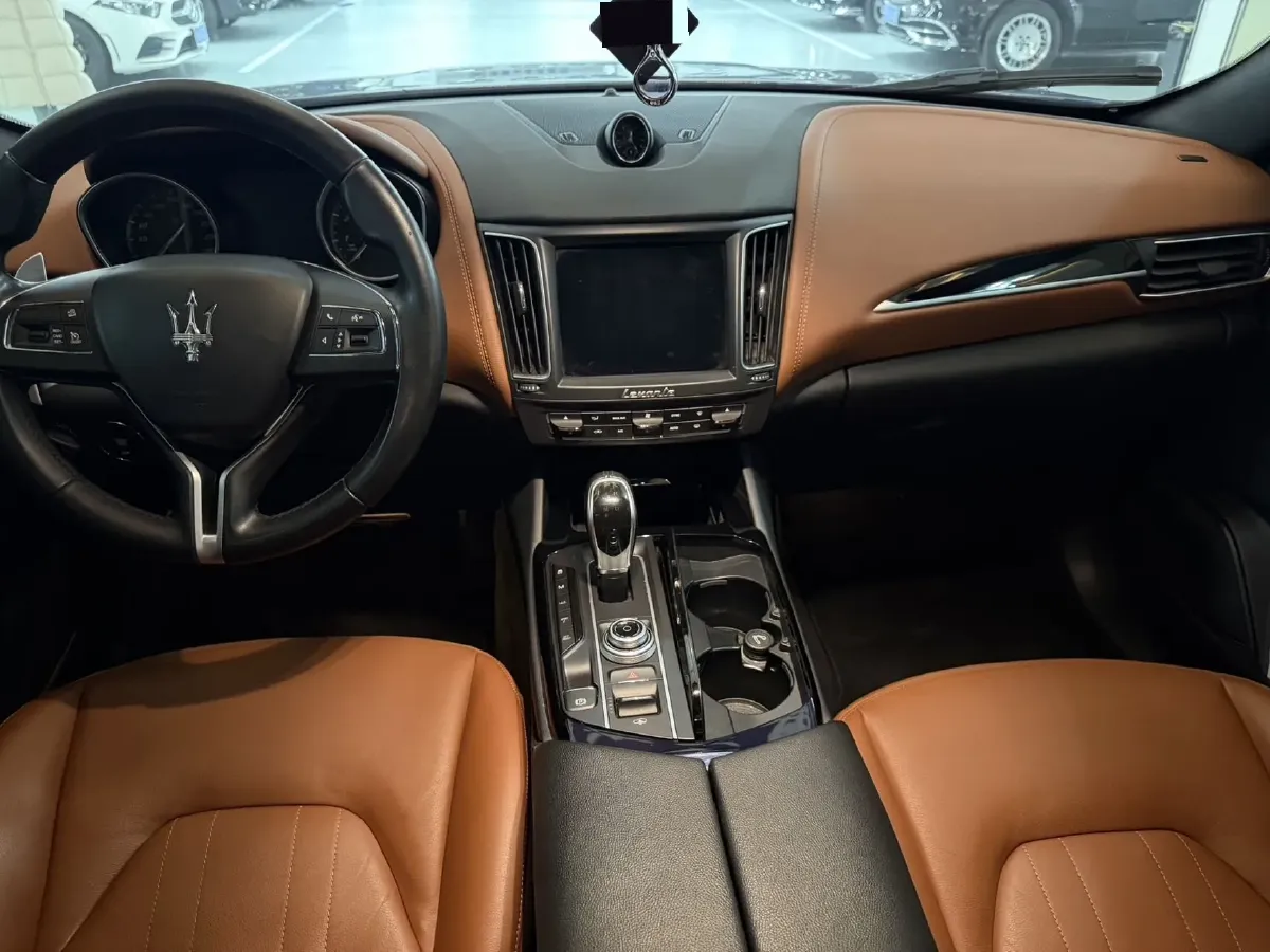 2018 Maserati Levante 3.0T 350HP V6 8AT,autocango,china used car exporter,china ev exporter,chinese used car exporter,chinese used ev exporter