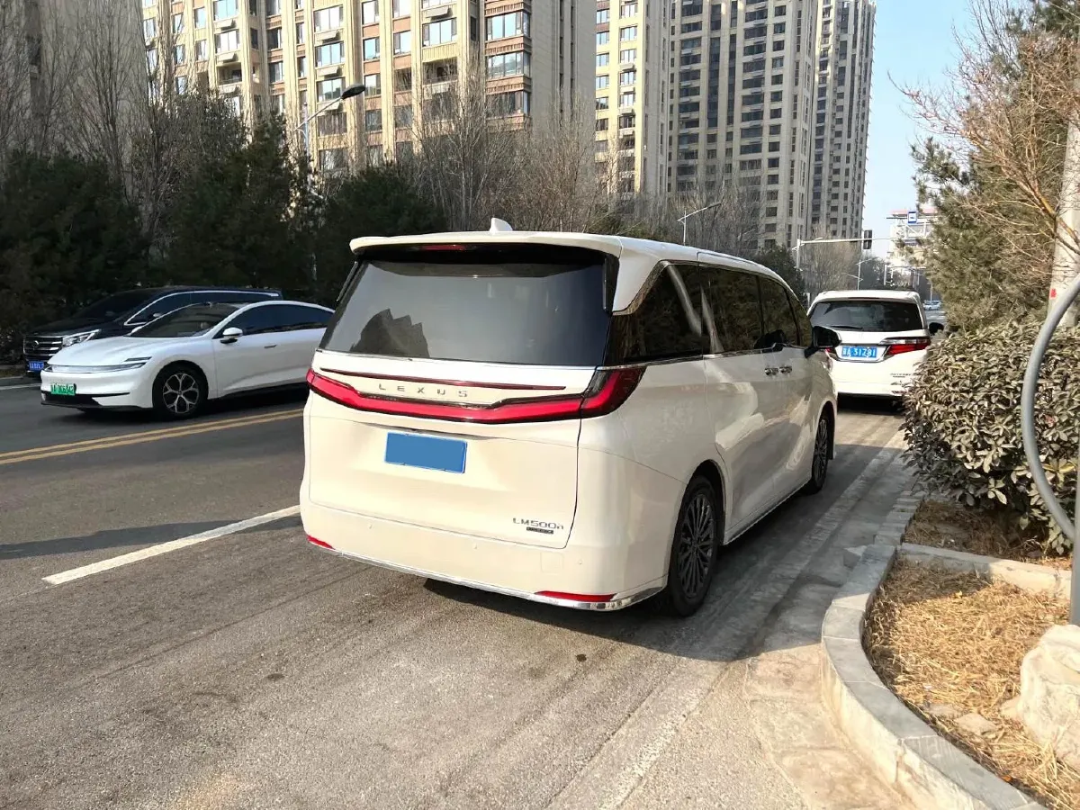 2023 Lexus LM 2.4T 271HP L4 6AT Hybrid,autocango,china used car exporter,china ev exporter,chinese used car exporter,chinese used ev exporter