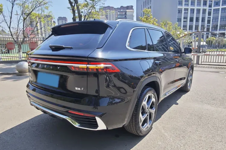 2024 Geely Monjaro 2.0T 218HP L4 7DCT,autocango,china used car exporter,china ev exporter,chinese used car exporter,chinese used ev exporter