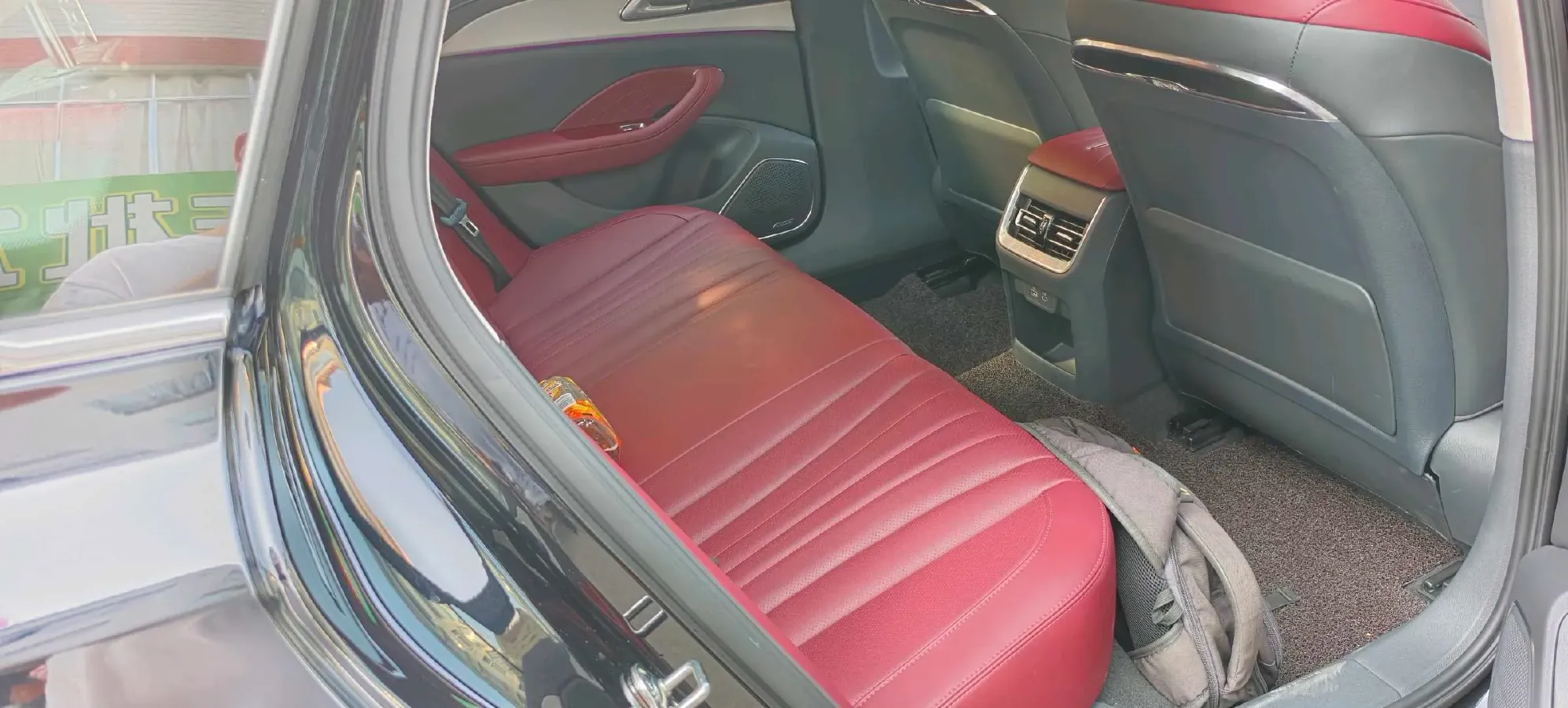 2024 HongQi H5 2.0T 224HP L4 8AT,autocango,china used car exporter,china ev exporter,chinese used car exporter,chinese used ev exporter