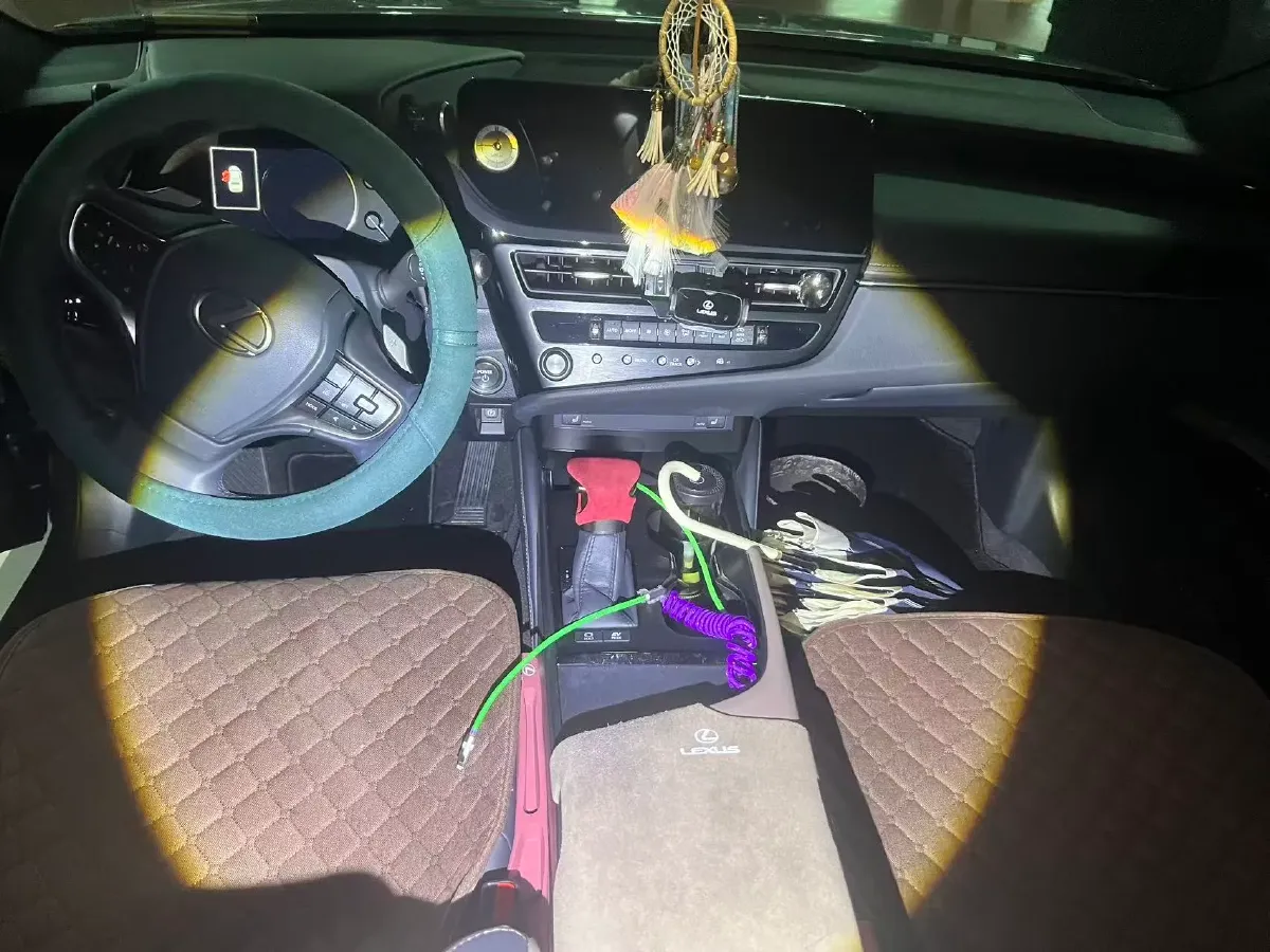 2022 Lexus ES 2.0L 173HP L4 CVT,autocango,china used car exporter,china ev exporter,chinese used car exporter,chinese used ev exporter