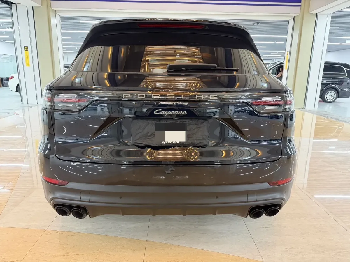 2023 Porsche Cayenne 3.0T 340HP V6 8AT,autocango,china used car exporter,china ev exporter,chinese used car exporter,chinese used ev exporter