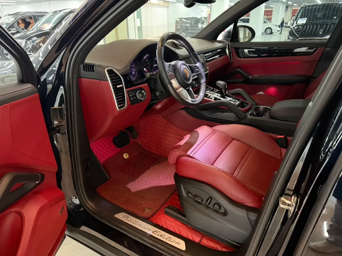 2023 Porsche Cayenne 3.0T 340HP V6 8AT,autocango,china used car exporter,china ev exporter,chinese used car exporter,chinese used ev exporter