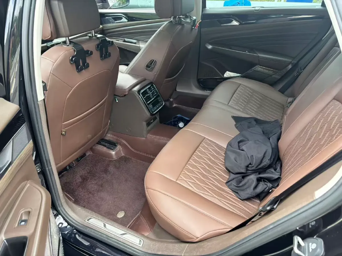 2019 Volvo V40 1.5T 152HP L4 6AT,autocango,china used car exporter,china ev exporter,chinese used car exporter,chinese used ev exporter