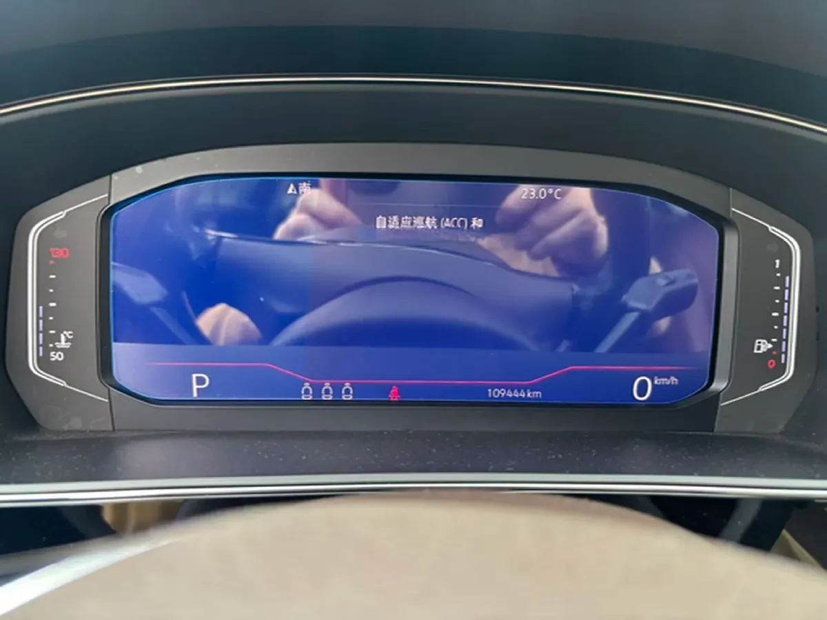 2019 Volvo V40 1.5T 152HP L4 6AT,autocango,china used car exporter,china ev exporter,chinese used car exporter,chinese used ev exporter