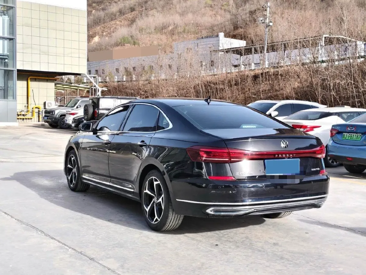 2023 Volkswagen Passat 2.0T 186HP L4 7DCT,autocango,china used car exporter,china ev exporter,chinese used car exporter,chinese used ev exporter