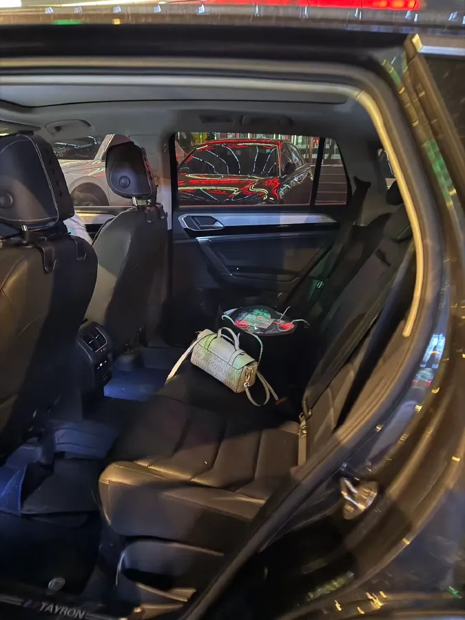 2019 Volkswagen Tayron 2.0T 186HP L4 7DCT,autocango,china used car exporter,china ev exporter,chinese used car exporter,chinese used ev exporter