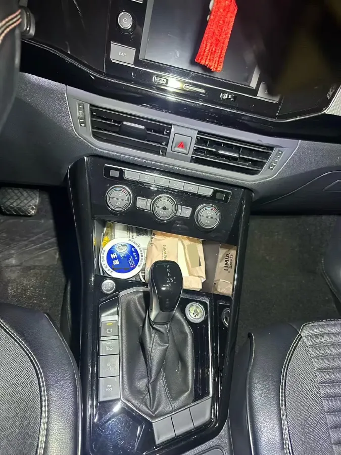 2019 Jeep Cherokee 2.0T 234HP L4 9AT,autocango,china used car exporter,china ev exporter,chinese used car exporter,chinese used ev exporter