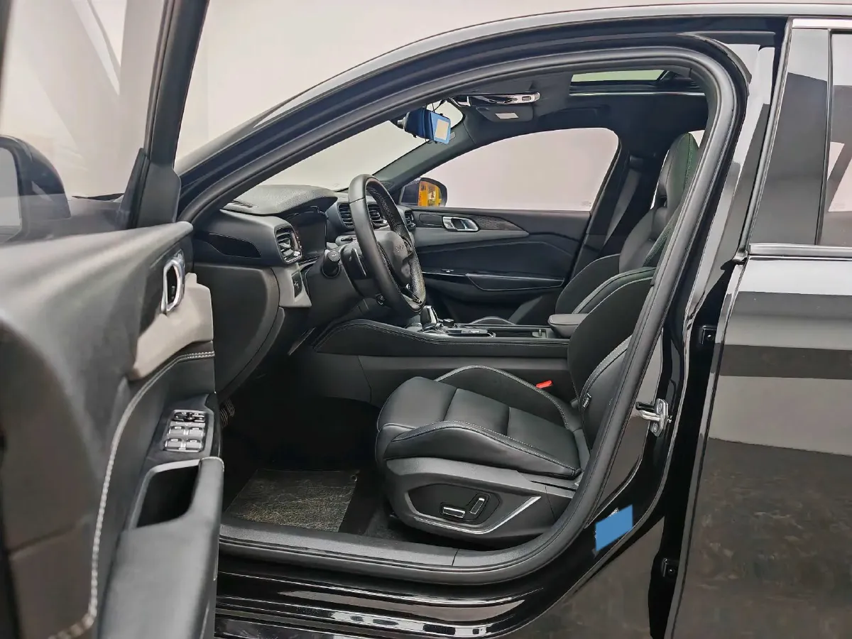 2022 LYNK&CO 03 2.0T 190HP L4 7DCT,autocango,china used car exporter,china ev exporter,chinese used car exporter,chinese used ev exporter