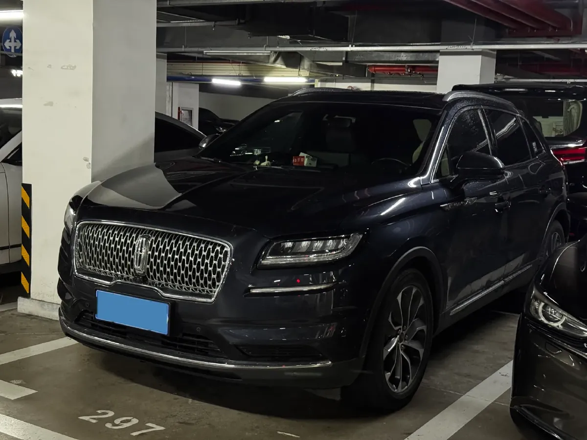 2021 Lincoln Nautilus 2.0T 245HP L4 8AT,autocango,china used car exporter,china ev exporter,chinese used car exporter,chinese used ev exporter
