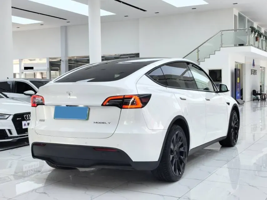 2022 Tesla Model Y BEV 60KWH,autocango,china used car exporter,china ev exporter,chinese used car exporter,chinese used ev exporter