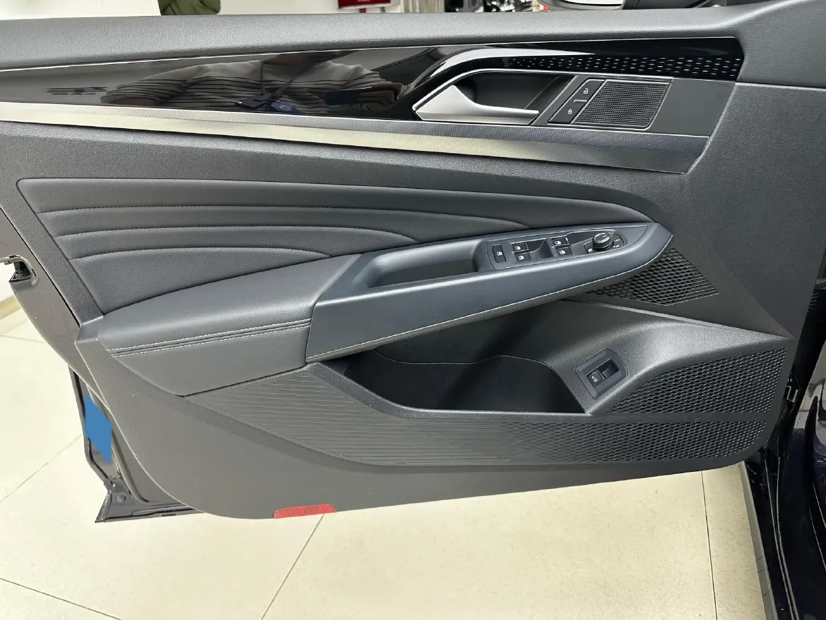 2022 Skoda Kodiak GT 2.0T 186HP L4 7DCT,autocango,china used car exporter,china ev exporter,chinese used car exporter,chinese used ev exporter