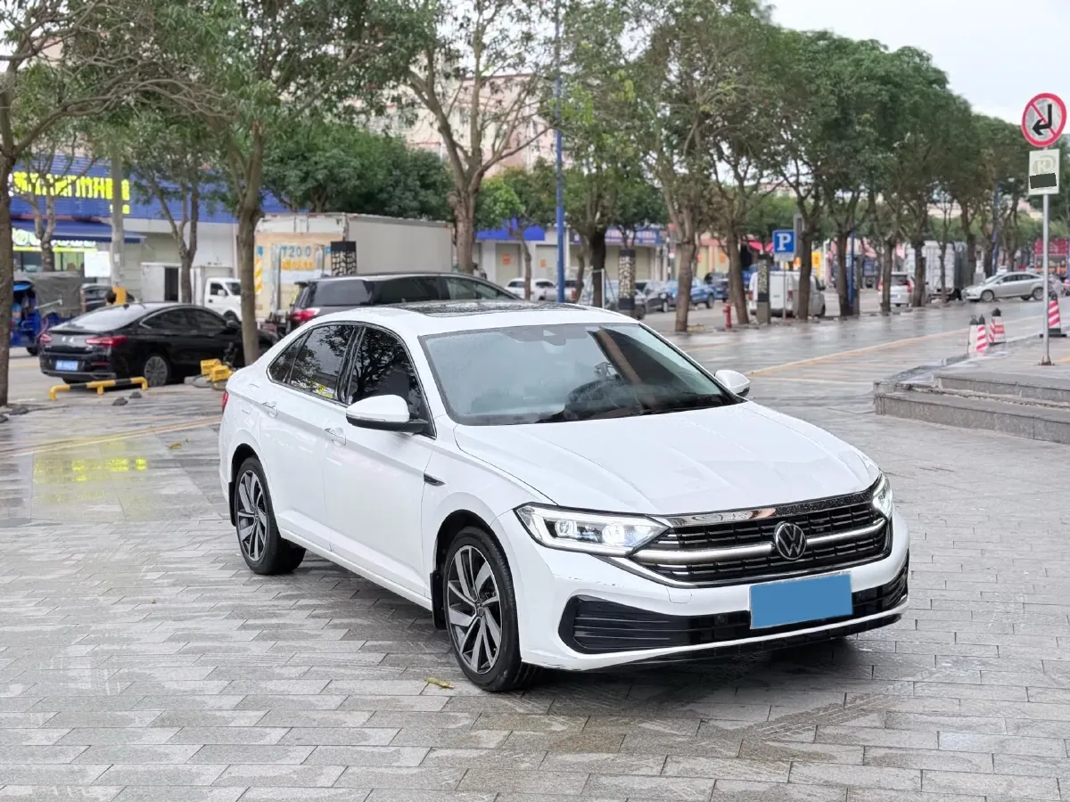 2024 Volkswagen Sagitar 1.5T 160HP L4 7DCT,autocango,china used car exporter,china ev exporter,chinese used car exporter,chinese used ev exporter