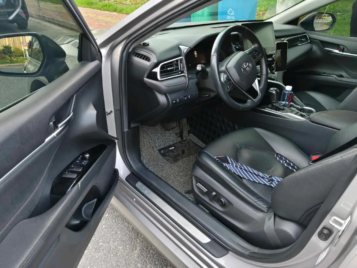 2021 Toyota Camry 2.5L 178HP L4 E-CVT Hybrid,autocango,china used car exporter,china ev exporter,chinese used car exporter,chinese used ev exporter