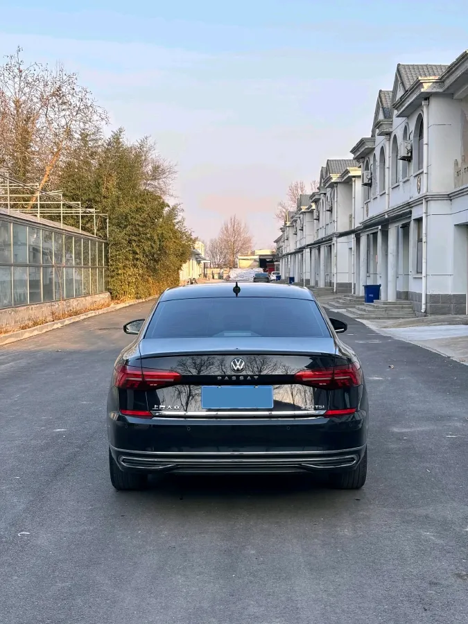 2021 Volkswagen Passat 2.0T 186HP L4 7DCT,autocango,china used car exporter,china ev exporter,chinese used car exporter,chinese used ev exporter