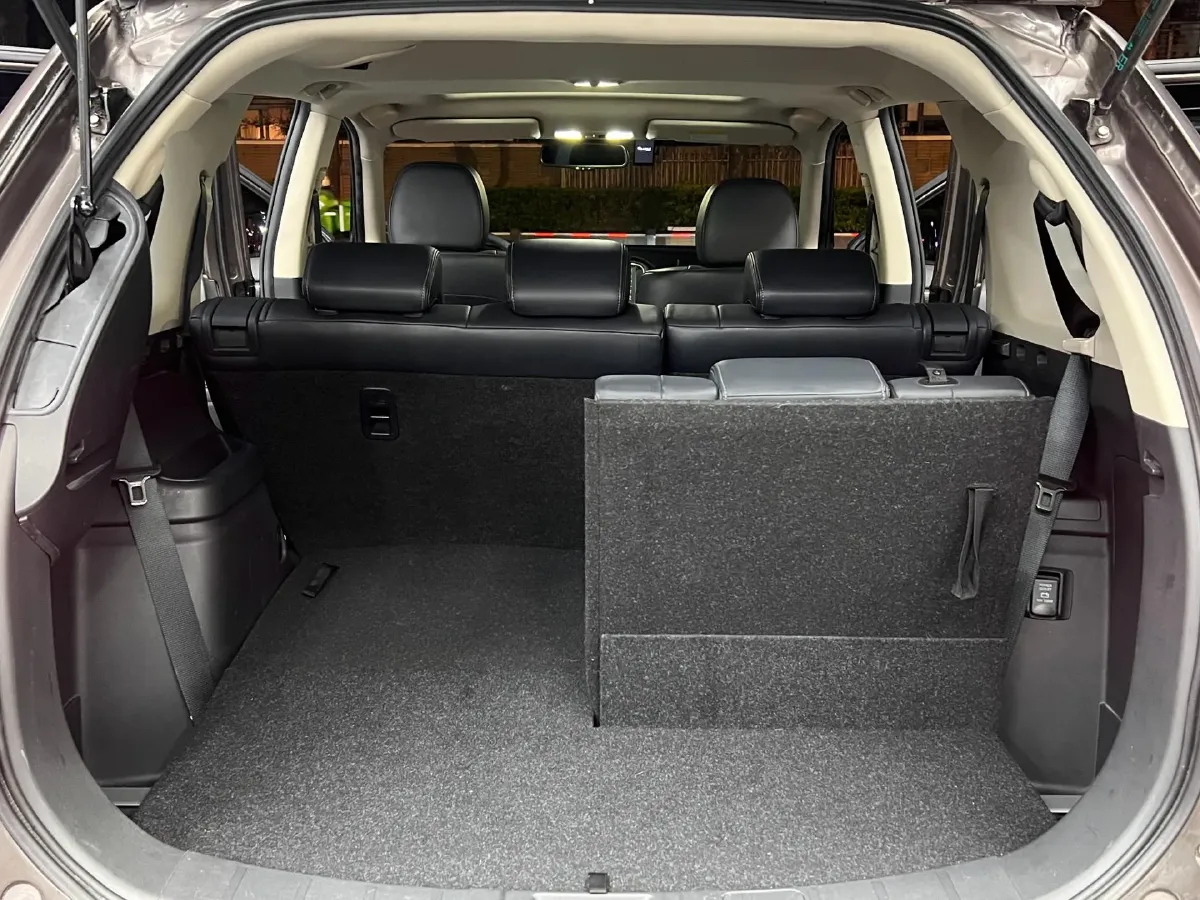 2019 Mitsubishi Outlander 2.4L 192HP L4 CVT,autocango,china used car exporter,china ev exporter,chinese used car exporter,chinese used ev exporter