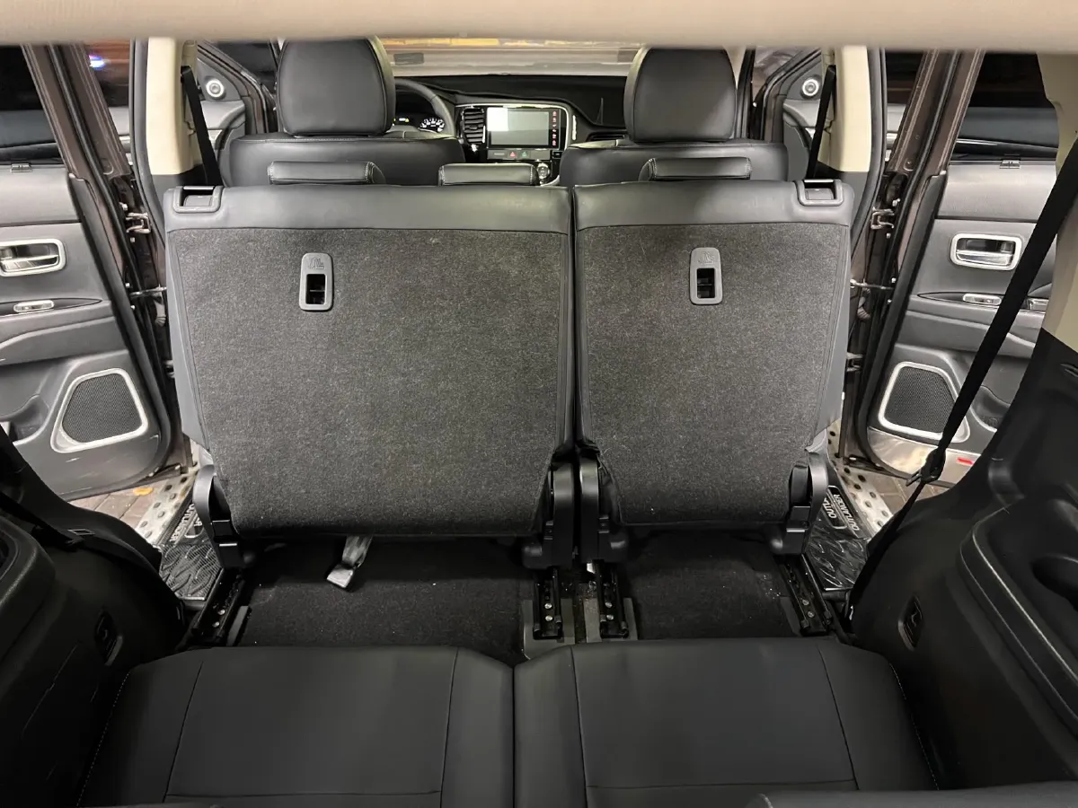 2019 Mitsubishi Outlander 2.4L 192HP L4 CVT,autocango,china used car exporter,china ev exporter,chinese used car exporter,chinese used ev exporter