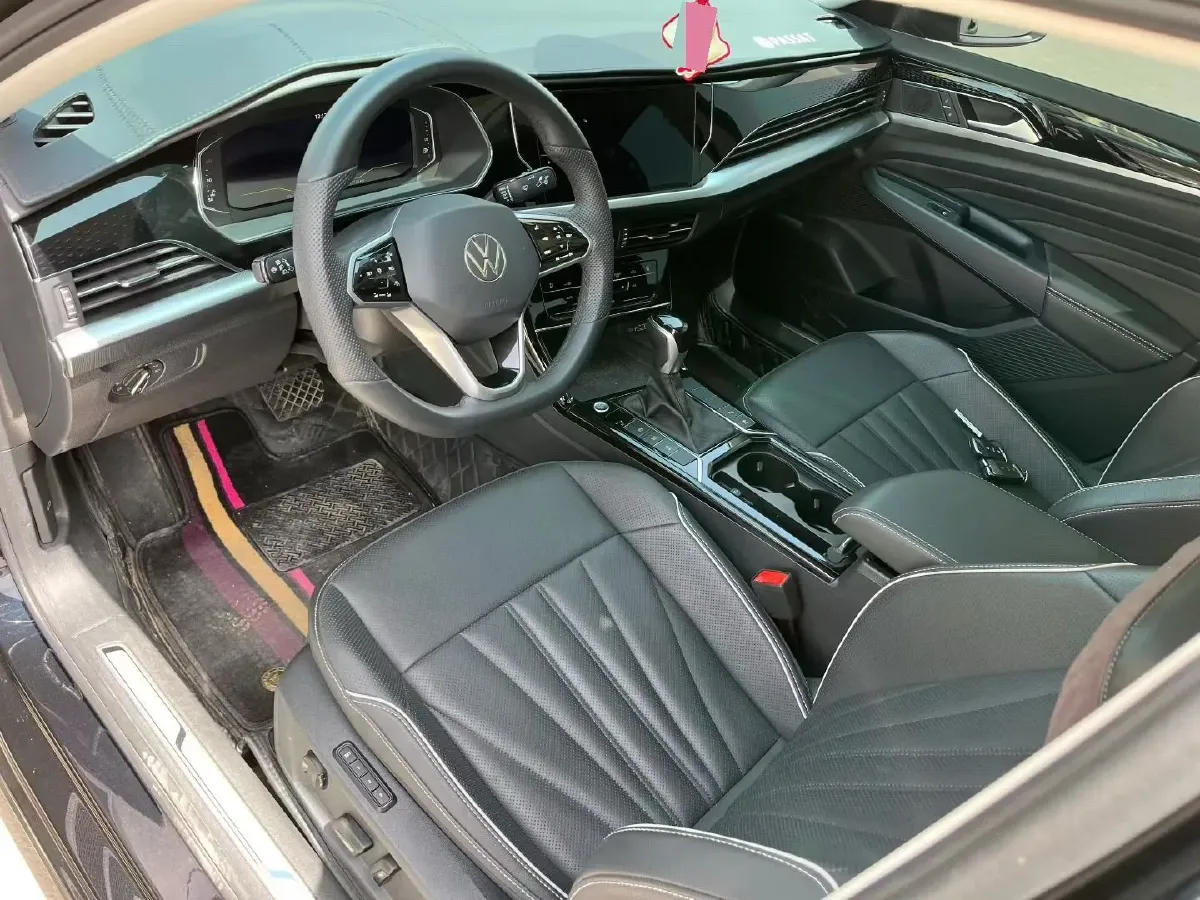 2024 Volkswagen Passat 2.0T 220HP L4 7DCT,autocango,china used car exporter,china ev exporter,chinese used car exporter,chinese used ev exporter