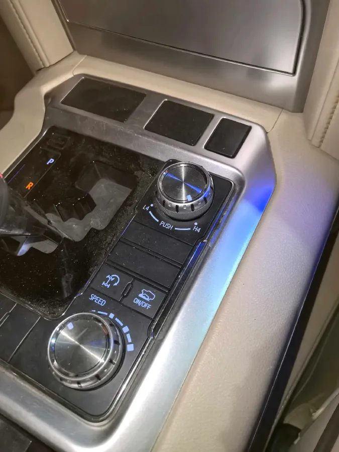 2019 Chevrolet Trax 1.0T 125HP L3 6AT,autocango,china used car exporter,china ev exporter,chinese used car exporter,chinese used ev exporter